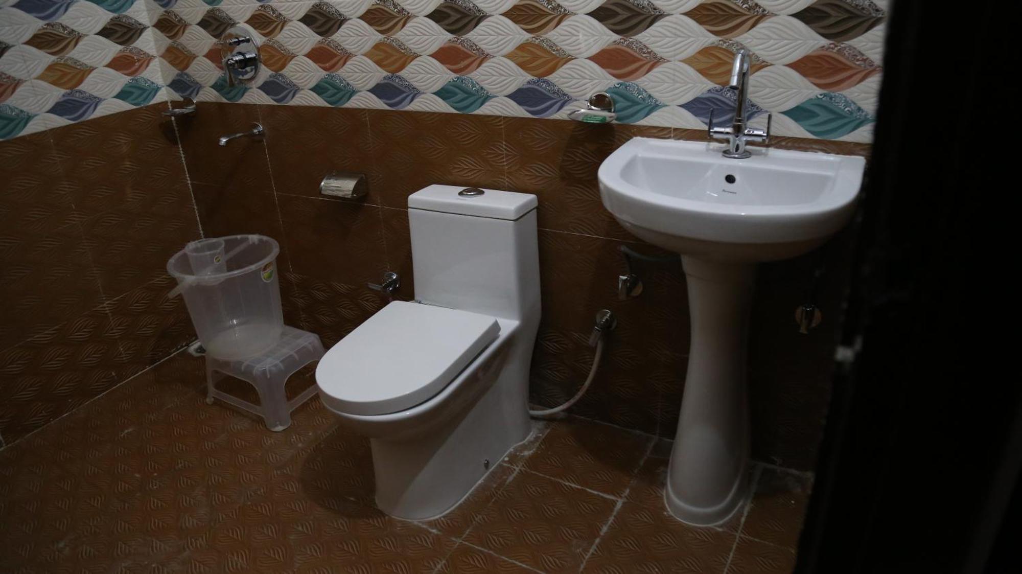 רישיקש Hotel Yog Tapovan- Rafting Available מראה חיצוני תמונה