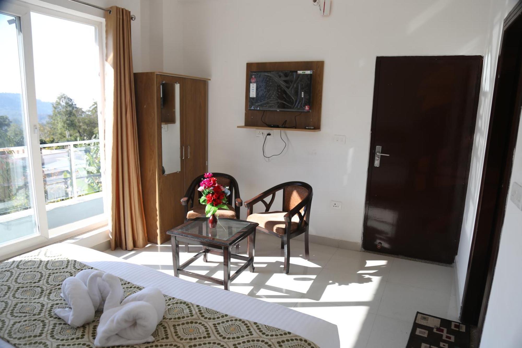 רישיקש Hotel Yog Tapovan- Rafting Available מראה חיצוני תמונה