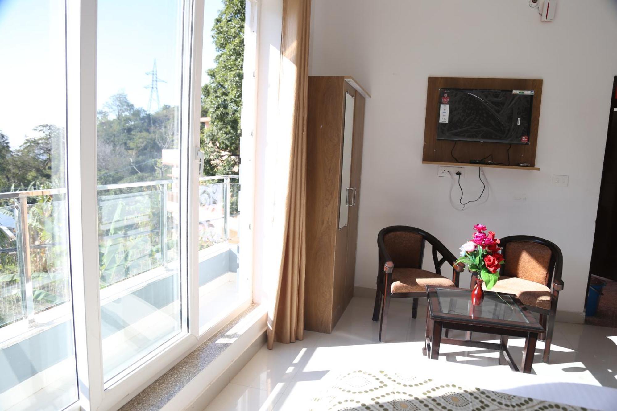 רישיקש Hotel Yog Tapovan- Rafting Available מראה חיצוני תמונה